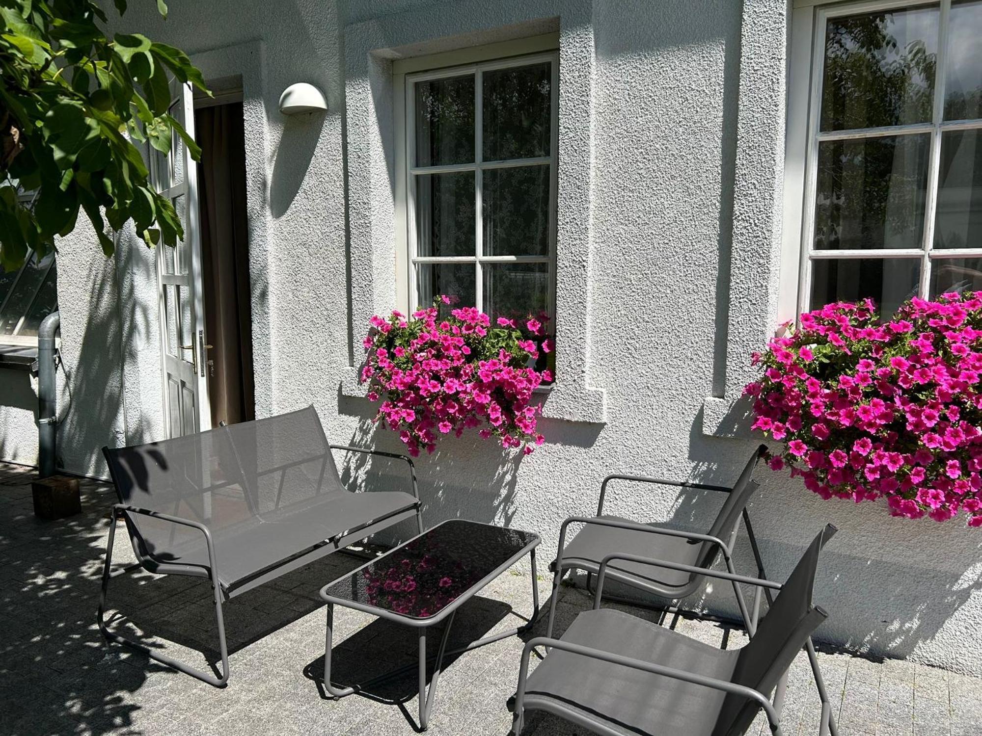 Apartment Mit Gartenblick Und Terrasse Baden Exteriör bild