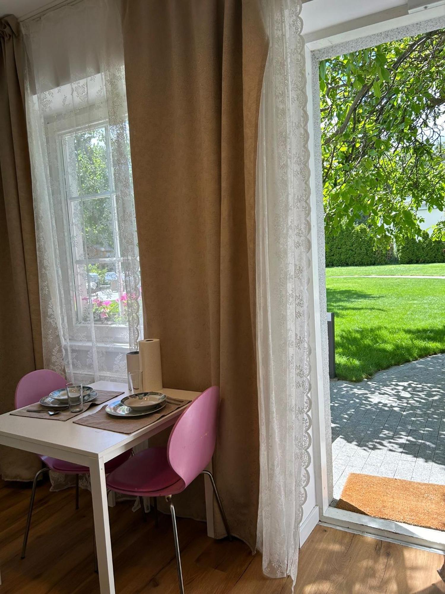 Apartment Mit Gartenblick Und Terrasse Baden Exteriör bild